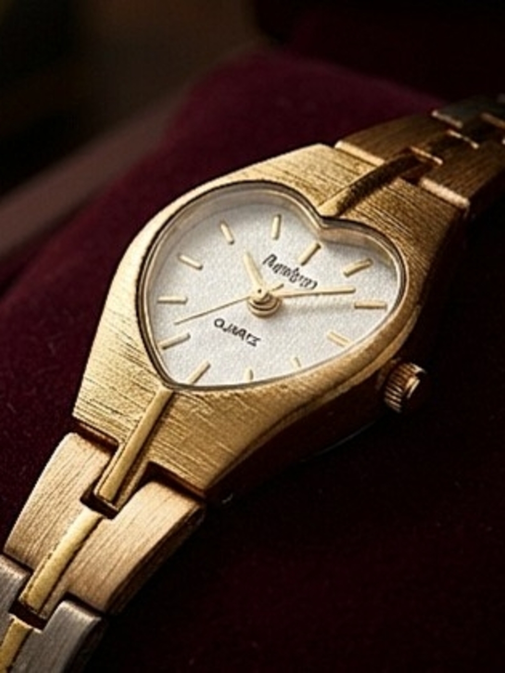 Rare Vintage Armitron Gold Tone Heart-Shaped Women's Quartz Watch Swiss Parts